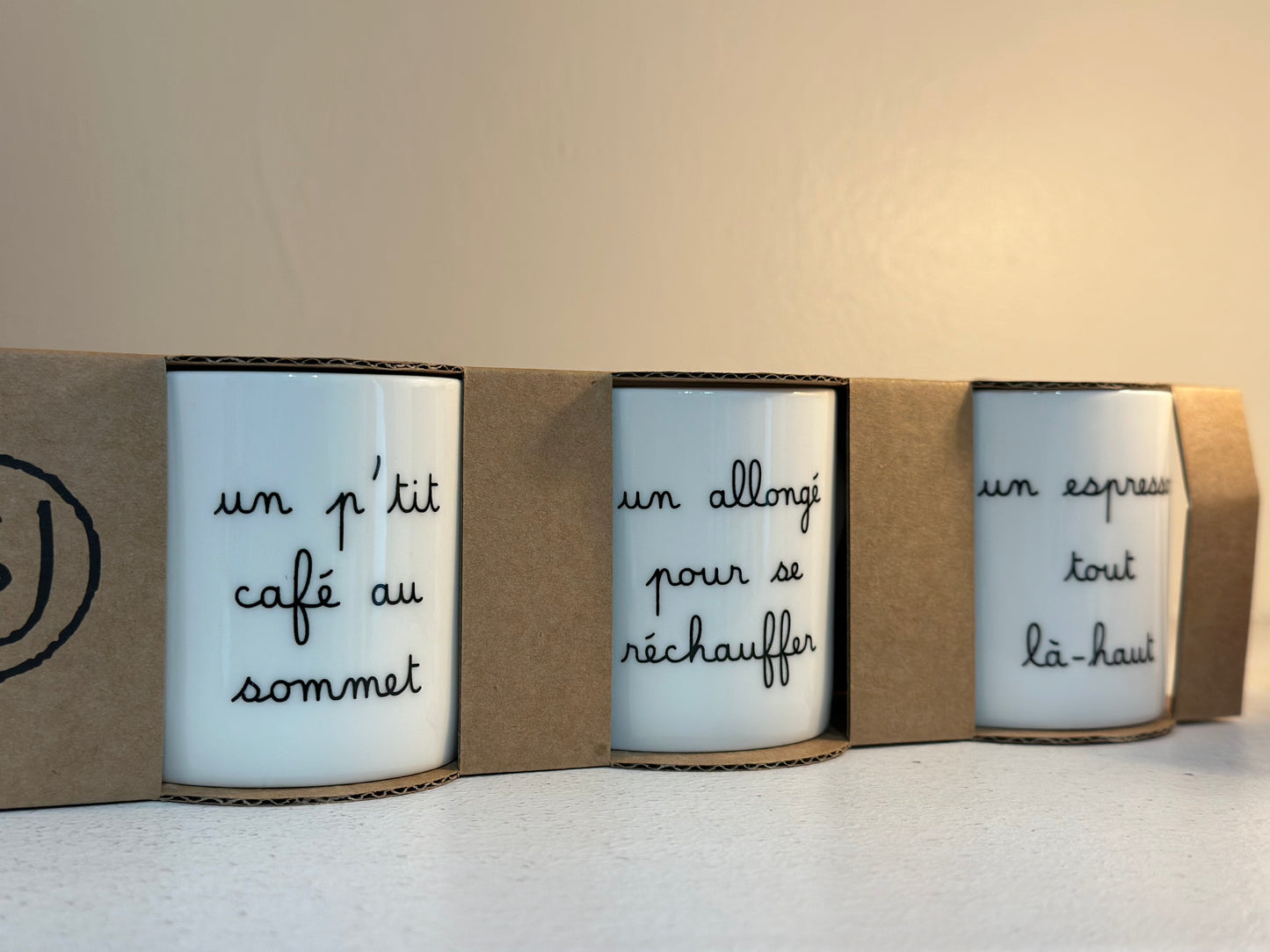 6 Mini Mugs ( Un petit café au sommet)